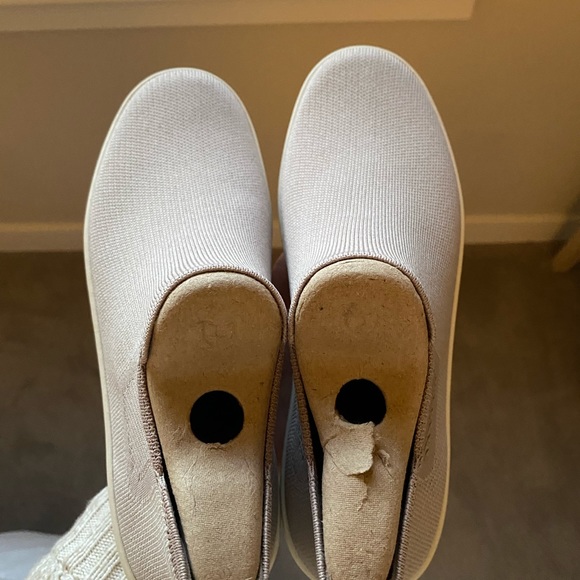 Rothy’s 10.5 Lilac Grey Chelsea’s - Picture 3 of 6